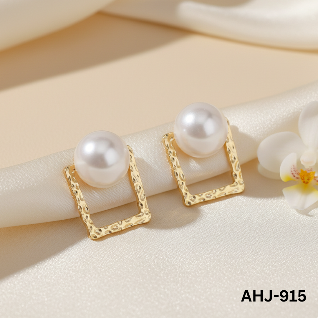AHJ-915 - Golden Square Shape - Earrings - BSM WHOLESALE