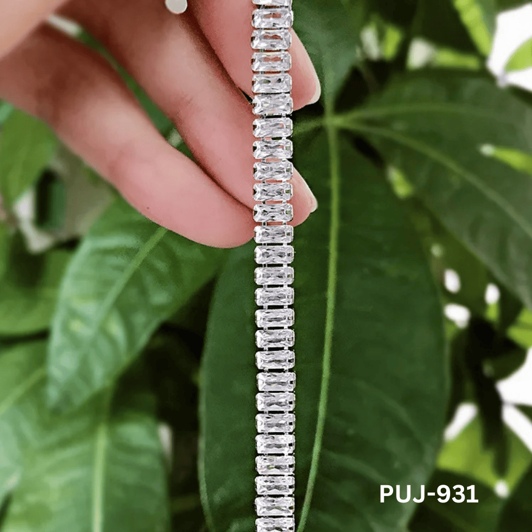 PUJ-931 - Silver Sparkling - Bracelet - BSM WHOLESALE