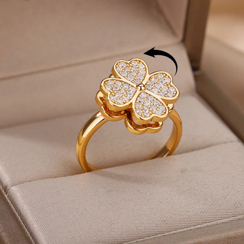 PWJ-111 - Golden Clover Rotating- Rings